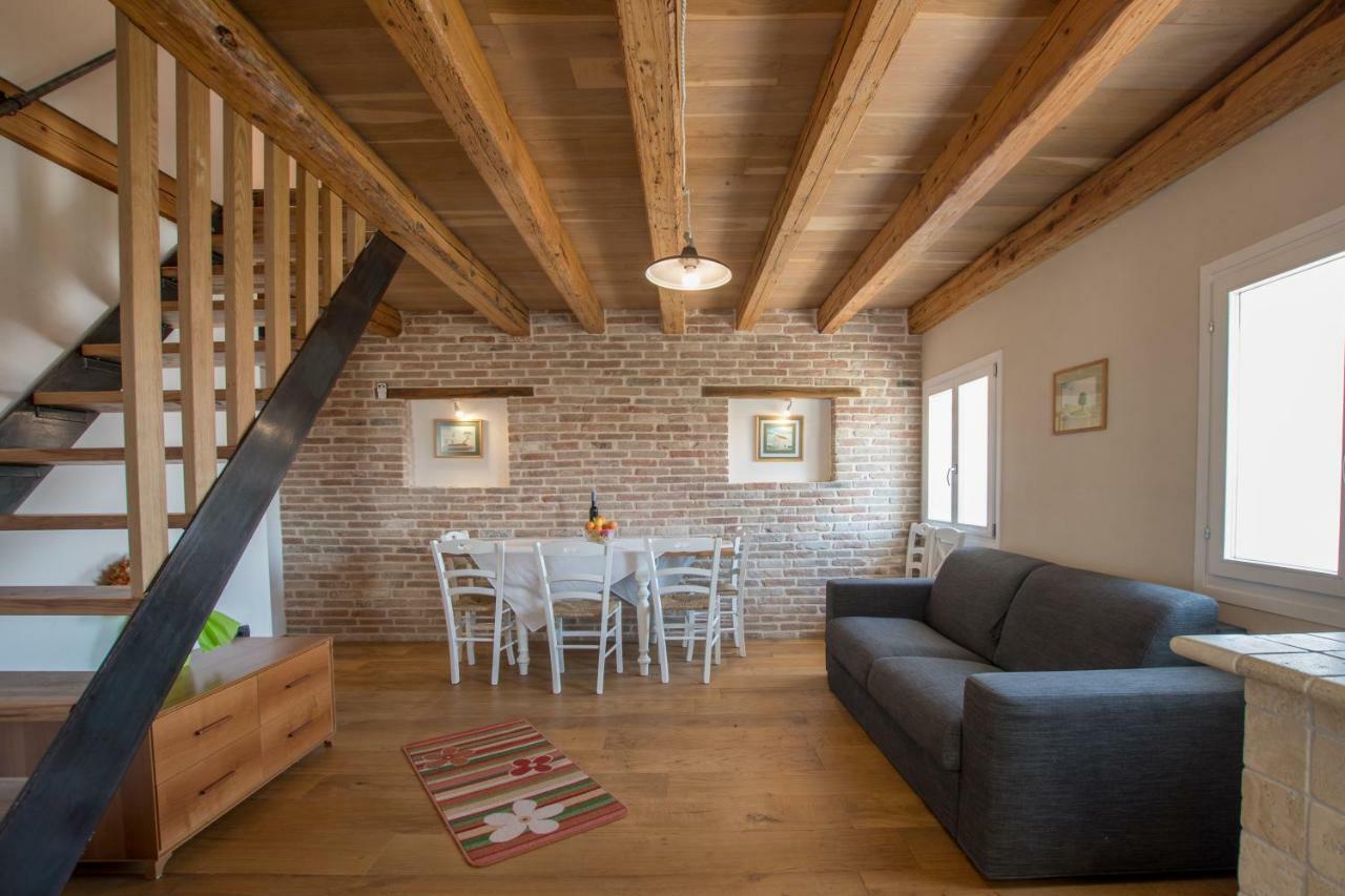 Lana House With Apartments Petrovija 外观 照片